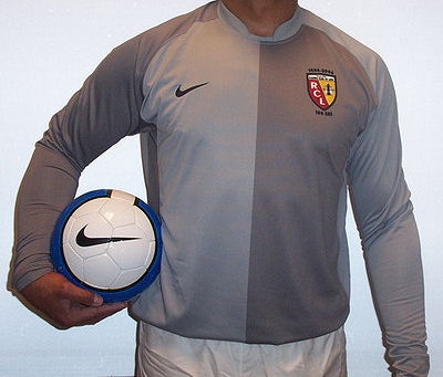 le maillot du gardien de rc lenc
